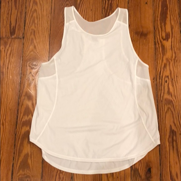 lululemon athletica Tops - Lululemon SCULPT TANK II.  White.  Size 8.
